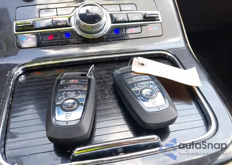 2023 Lincoln Nautilus Reserve z USA, uszkodzony, nr VIN 2LMPJ8KP8PBL15481